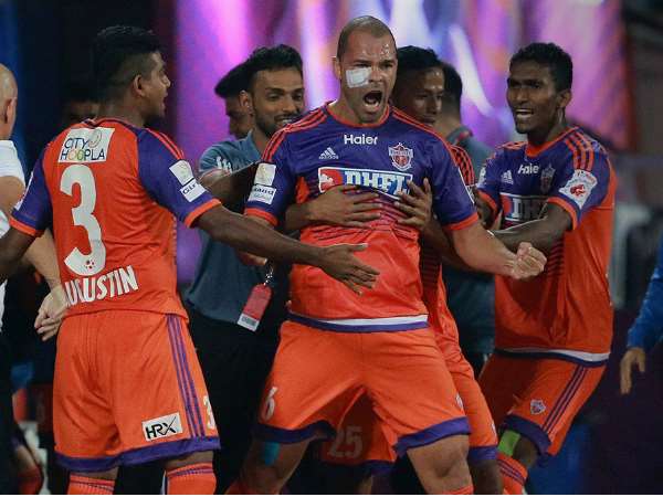 आईएसएल: पुणे को घर में मिली पहली जीत, कोलकाता को 2-1 से हराया