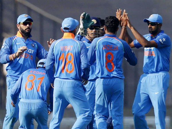 कोलकाता वनडे: इंग्लैंड ने भारत को 5 रनों से हराया, सीरीज पर 2-1 से कब्जा