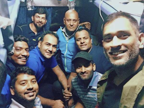 टीम इंडिया का कप्तान रहने के दौरान दोस्तों से दूर हो गए थे माही