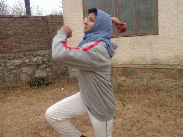 विराट की दीवानी है ये 17 साल की कश्मीरी बाला, लिखे हैं कई खत,