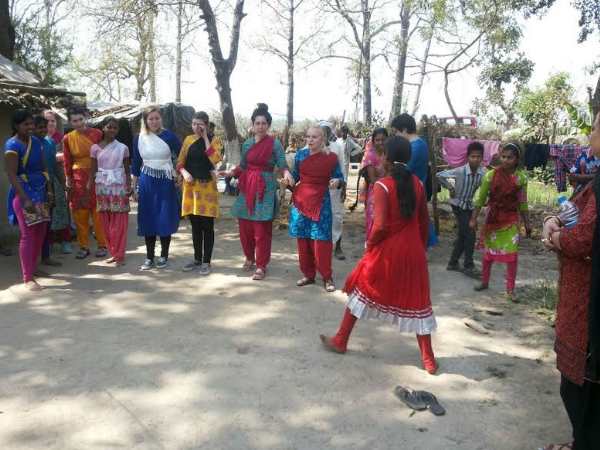 बहराइच: अमेरिकी छात्राओं ने खेली कबड्डी, भारतीय सभ्यता और संस्कृति पर करने आई हैं रिसर्च