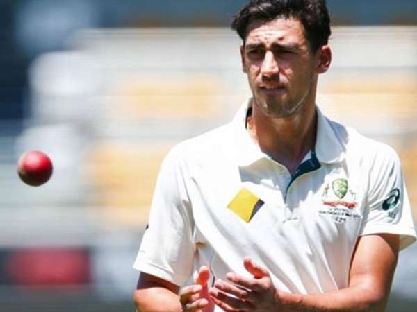 स्टार्क ने अश्विन को धमकाया, हेलमेट पर मारूंगा गेंद