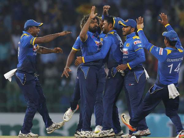 टी-20 क्रिकेट में हैट्रिक लगाने वाले पांचवें गेंदबाज