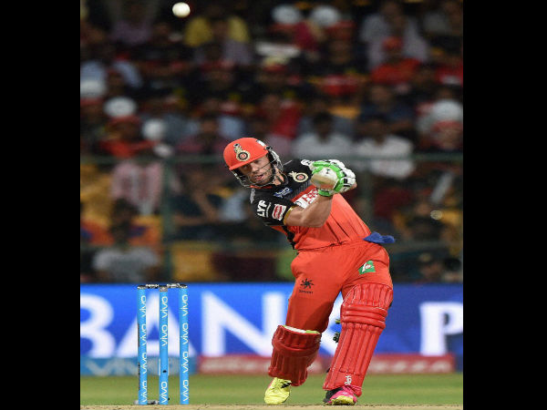  कसी हुई गेंदबाजी 