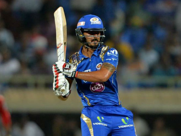 5 चौके और 3 छक्के