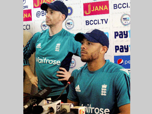 सबसे महंगे गेंदबाज भी लौटे फॉर्म में