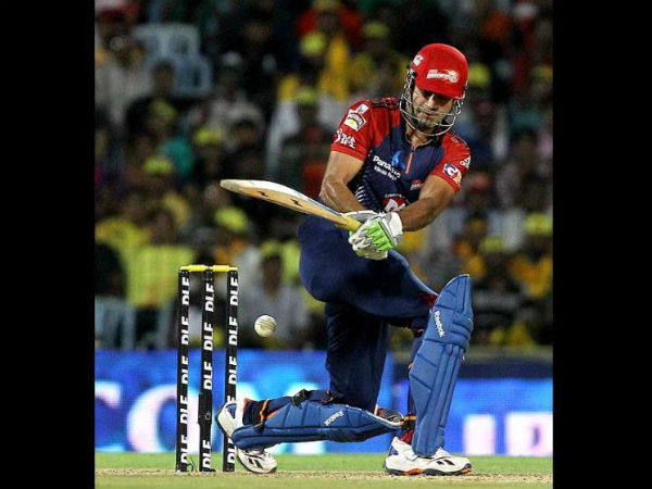 9. इरफान पठान: 1.9 मिलियन डॉलर