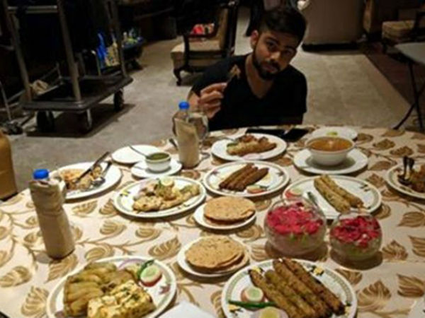 खाने का रखते हैं खास ख्याल 