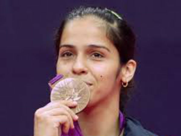 श्रद्धा दिखने में काफी खूबसूरत हैं...