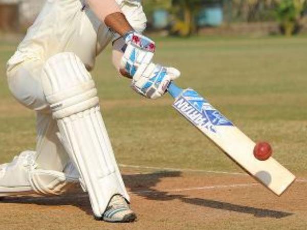 बना क्रिकेट का अनोखा रिकॉर्ड, पहले ओवर की चार गेंदों में 92 रन