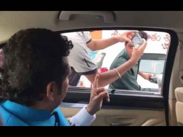 देखें VIDEO: कार रोक कर सचिन ने बाइक सवार लड़कों को क्‍यों डांटा