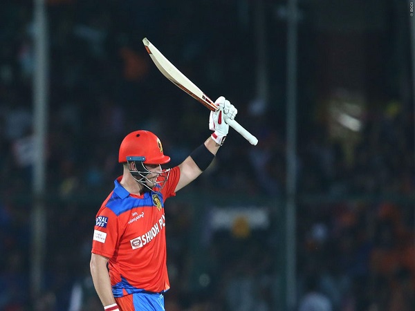 फिंच-कार्थिक की शानदार बैटिंग