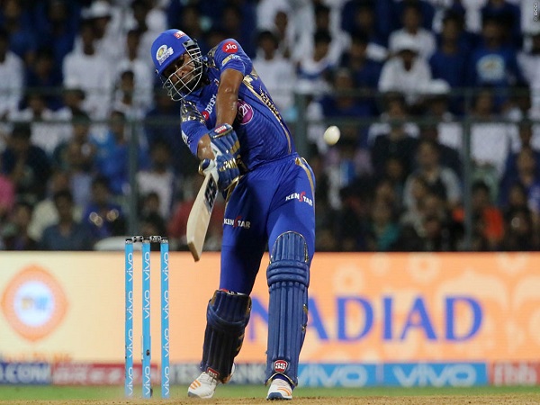 पोलार्ड की तूफानी फिफ्टी पर मोहित शर्मा का ओवर पड़ा भारी