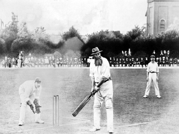 जब तीनों भाई एक साथ खेले थे क्रिकेट, दर्ज हुआ था विश्व रिकॉर्ड