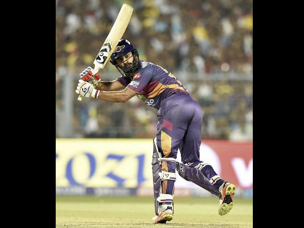 राहुल त्रिपाठी में वीरू की झलक