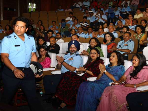 सचिन तेंदुलकर ने भारतीय वायुसेना के लिए रखी अपनी फिल्म की पहली खास स्क्रीनिंग, कही दिल छूने वाली 