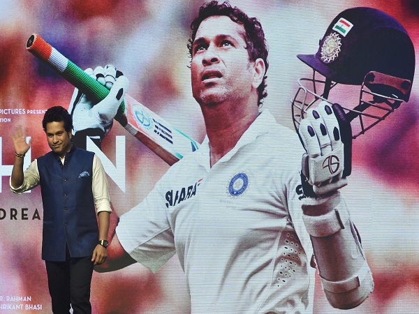 देश छोड़ने से पहले टीम इंडिया साथ में देखेगी 'सचिन: अ बिलियन ड्रीम्स'