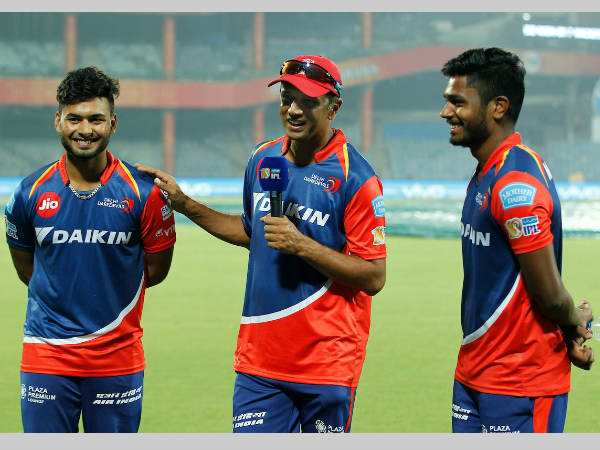 मैच जिताने के बाद भी ऋषभ पंत से नाराज है कोच राहुल द्रविड़, सबके सामने लगा दी 'डांट'