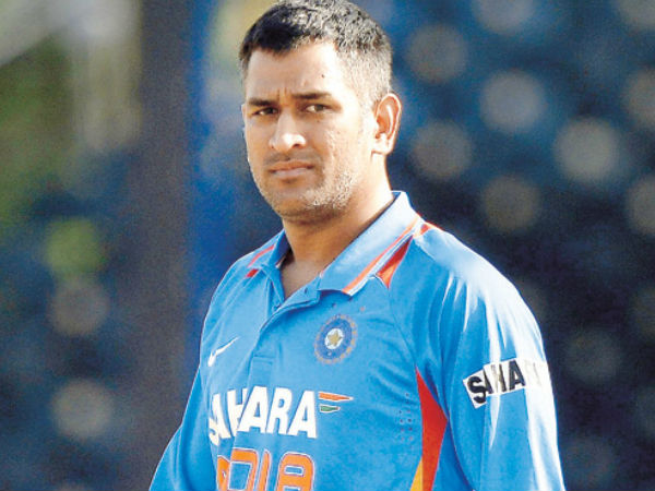 धोनी को क्यों दिया गया ए श्रेणी में स्थान