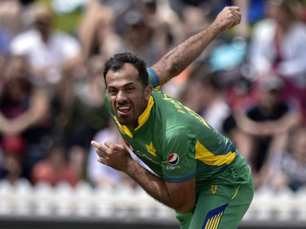  सेकेंड हैंड वहाब की बोली