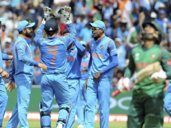 भुवनेश्वर ने सौम्या सरकार को जीरो पर किया आउट