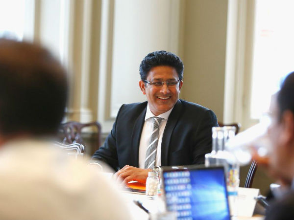 कुंबले को हटाना आसान नहीं