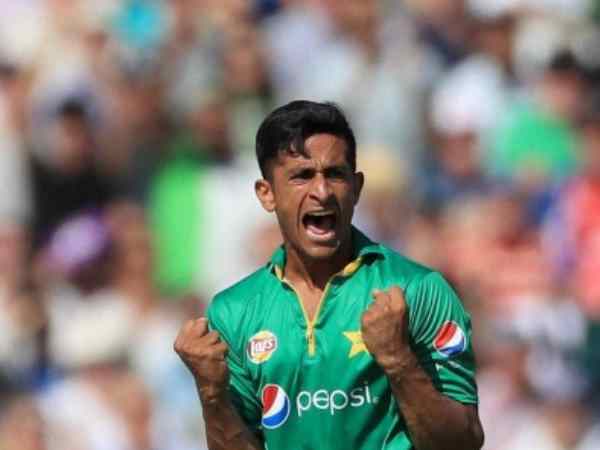 Champions Trophy: Pak Vs Eng: हसन अली, हटके स्टायलिश प्लेयर ऑफ द मैच