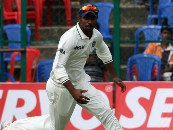 बल्ले से फ्लॉप मुकुंद की हैरतअंगेज फील्डिंग देख लोगों की आंखें फटी रह गईं...