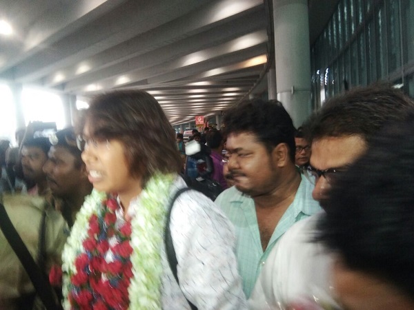 देश आगमन पर हुआ भव्य स्वागत