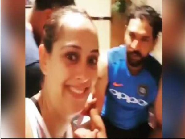 मसाज करा रहे थे युवराज तभी जासूसी करते-करते कमरे में पहुंच गईं हेजल