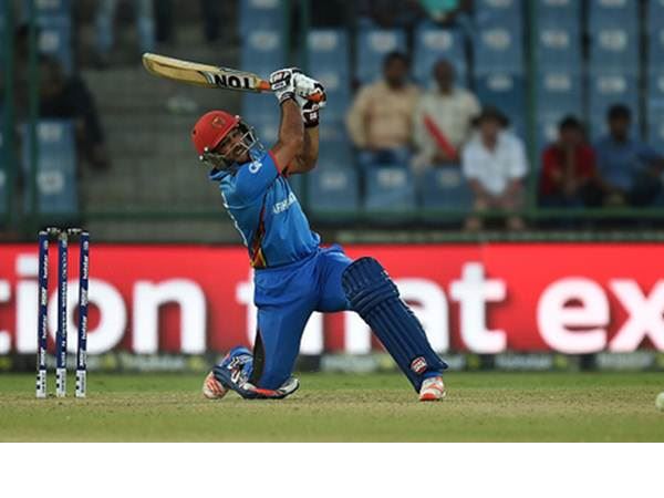 जिसे पाकिस्तान पुलिस ने पीटा था उसने 21 छक्के ठोक कूट डाले 200 रन