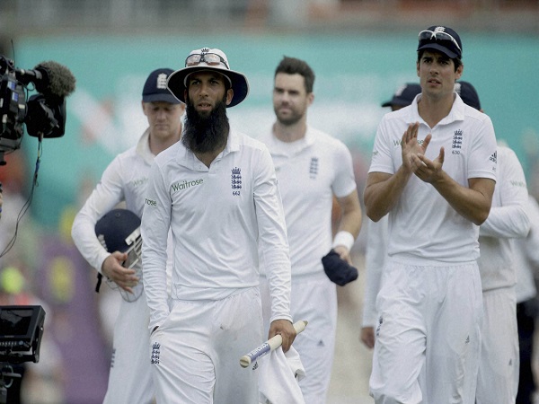 फुटबॉल में लगा चुके हैं हैट्रिक