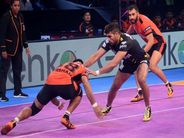 प्रो कबड्डी 2017: तेलुगु टाइटंस ने यू-मुंबा को हराकर जीत का खोला खाता