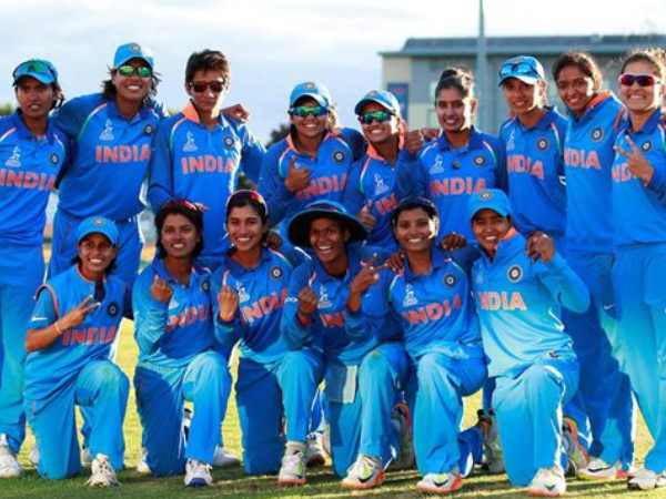 विश्वकप में शानदार प्रदर्शन करने वाली महिला क्रिकेट टीम को मिलेगा बढ़े वेतन का तोहफा