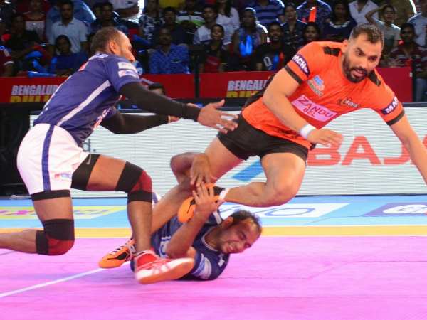 प्रो कबड्डी लीग 2017: यू मुंबा ने दबंग दिल्ली को 36-22 से दी शिकस्त