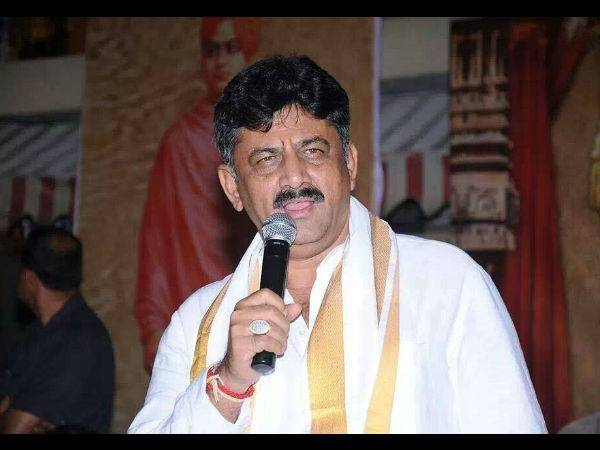 कर्नाटक मंत्री के घर छापे में मिले 300 करोड़, तीन दिन तक हुई गिनती