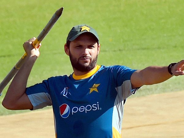 जब शाहिद अफरीदी ने भरी महफिल में खुद अपनी बल्लेबाजी का उड़ाया मजाक