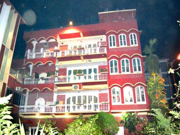 48 कमरों के घर में रहते हैं सौरव गांगुली