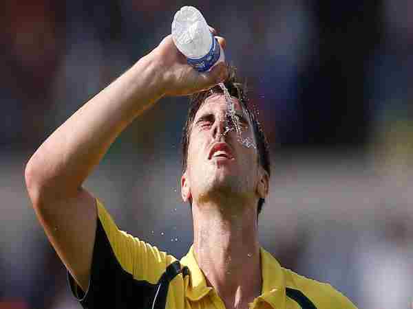 हॉकी और फुटबाल खिलाड़ी भी लगाते हैं ये चिप