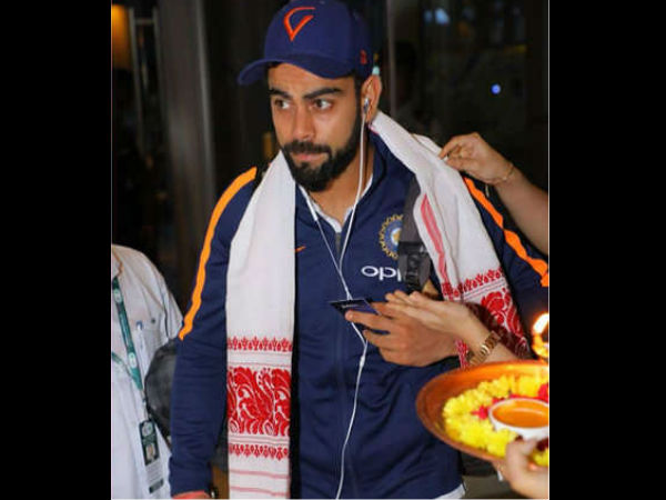 लोगों ने ली चुटकी