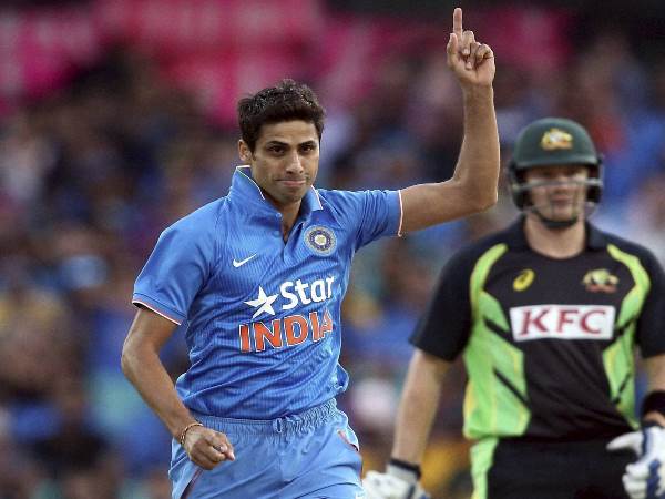 एक नवंबर को अपना आखिरी मैच खेलेंगे