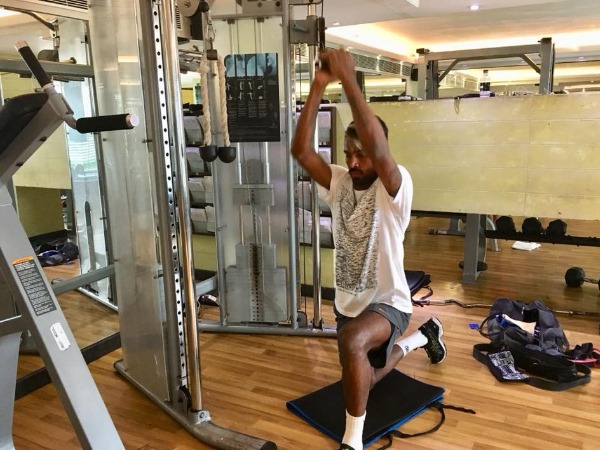 हार्दिक पांड्या ने भी जिम में पसीना बहाया