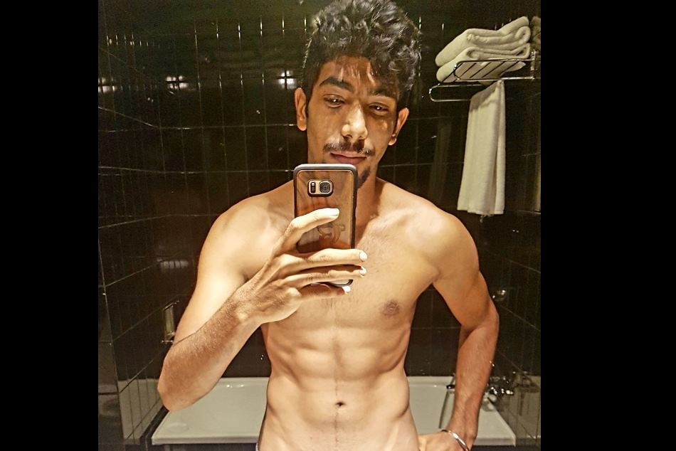 सिक्स पैक क्लब में शामिल हुआ भारत का यॉर्कर किंग, लेकिन इस बात से हो गए नाराज