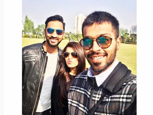 लेडी लव के साथ शादी 27 दिसंबर को फाइव स्टार होटल सेंटा क्रूज में करेंगे