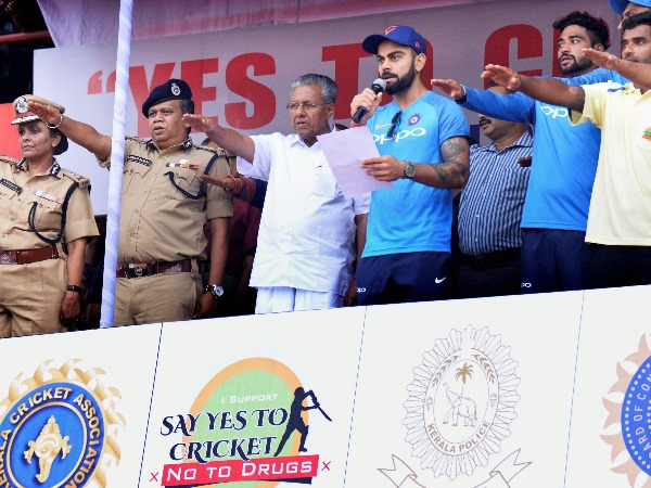 तिरुवनंतपुरम तीसरा T-20: गणेश भगवान रोकेंगे बारिश, नारियल फोड़कर हो रही है पूजा