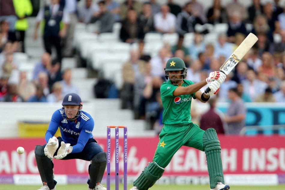 मैं विराट को फॉलो करता हूं, वर्ल्ड नंबर वन से मेरी तुलना नहीं होनी चाहिएः बाबर आजम