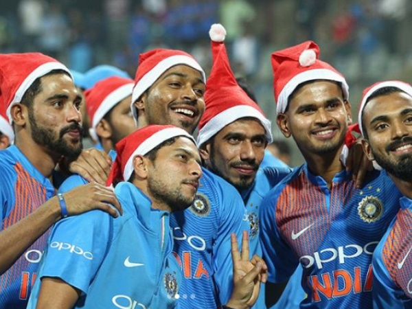 श्रीलंका को 5 विकेट से हराया