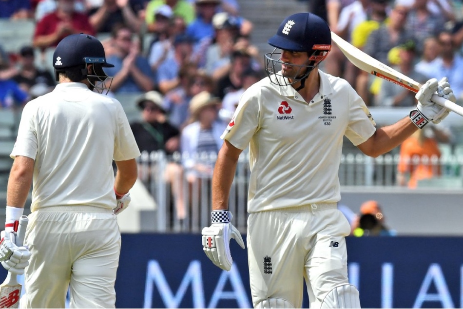 Ashes Report: एलेस्टेयर कुक के रिकॉर्ड शतक से पहली बार लय में दिखी इंग्लैंड