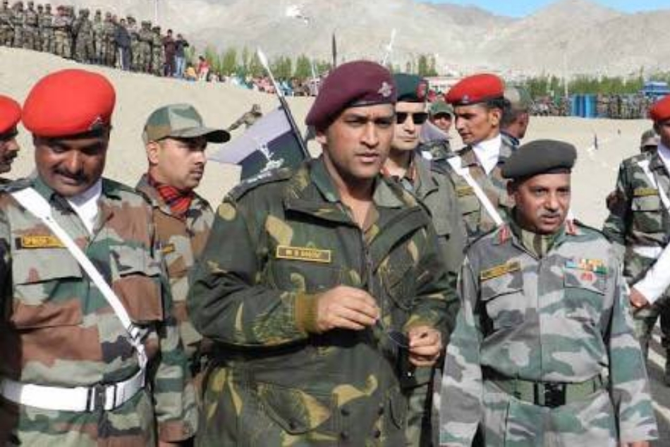 धोनी को पदम भूषण मिलने पर बीसीसीआई ने ऐसे दी बधाई