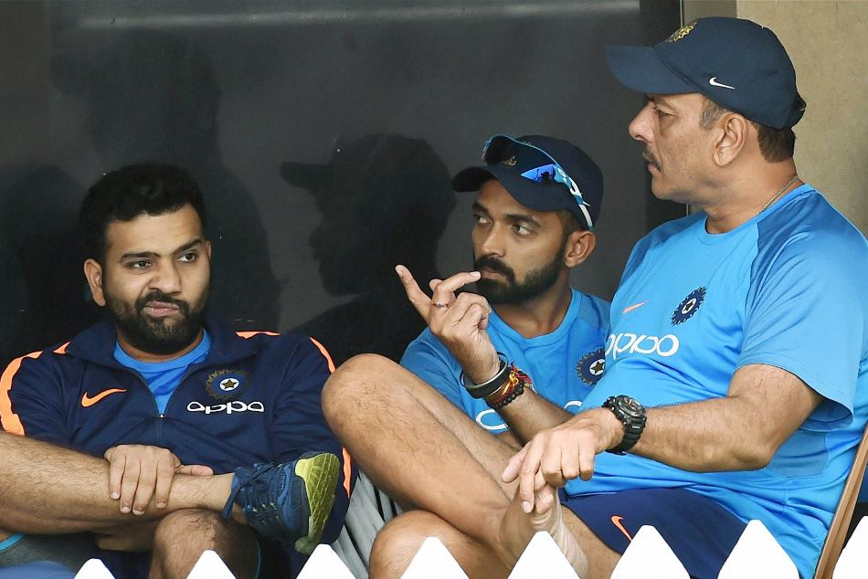 टीम इंडिया को हारते देख खुश होते हैं आलोचक- रवि शास्त्री